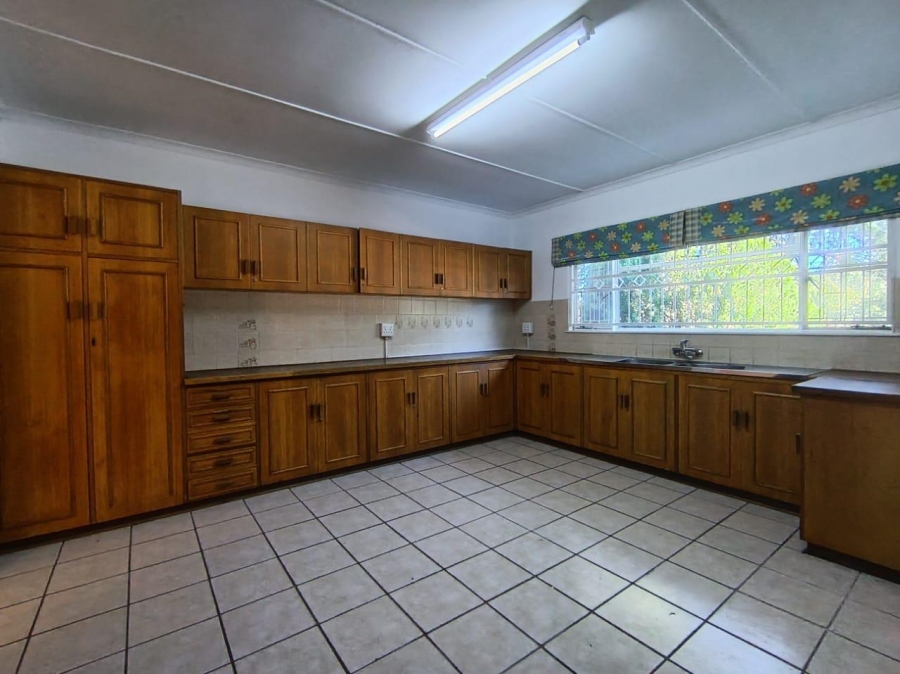 5 Bedroom Property for Sale in Universitas Ridge Free State